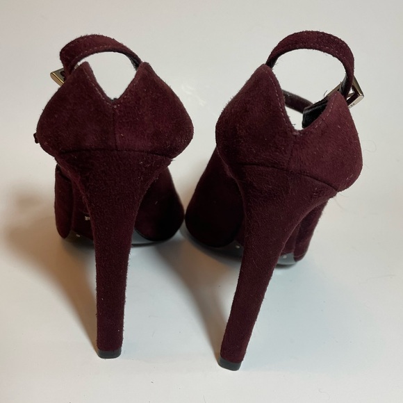 NWOB Prada burgundy suede peep toe leather strap heels size 39.5 - Picture 5 of 10